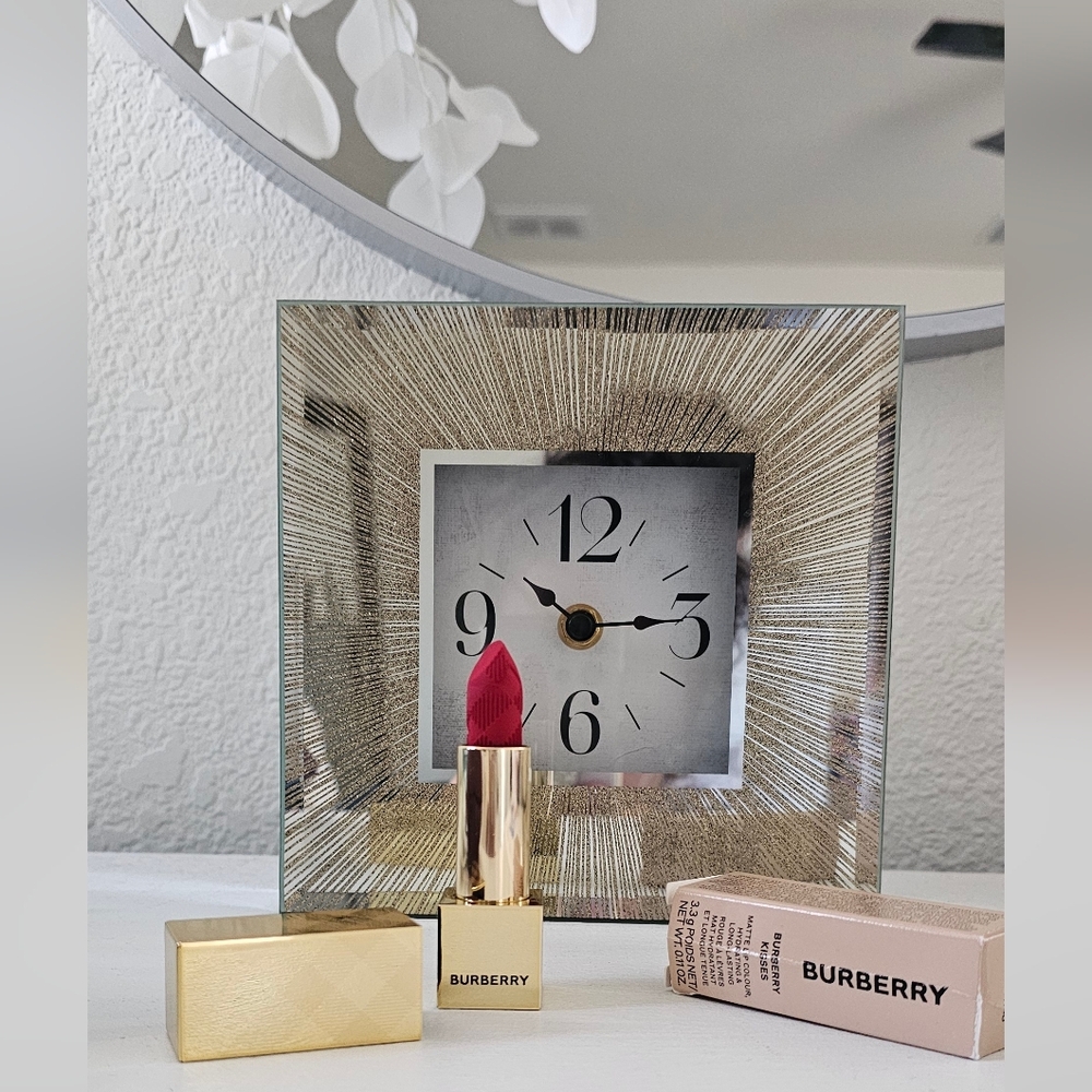 ❤️NEW Burberry Kisses #106 Matte Lipstick 💄